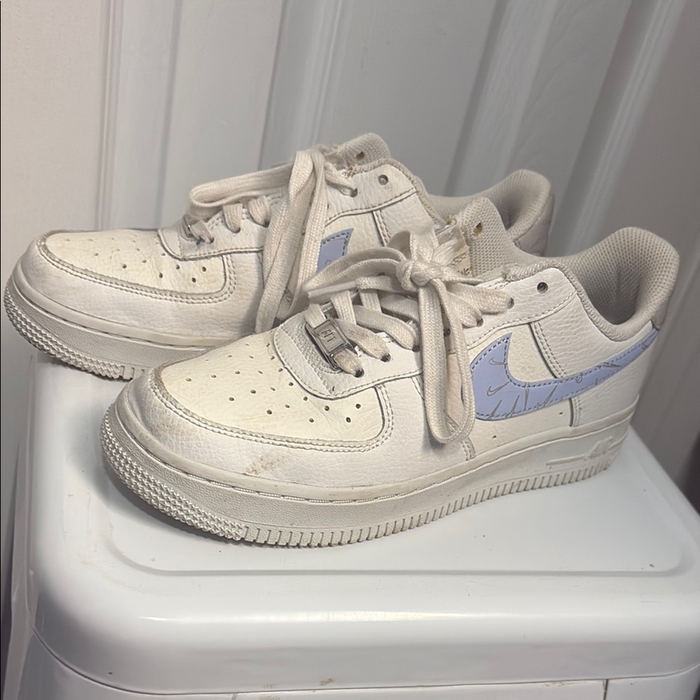 Nike White and Blue Sneakers Classic Design